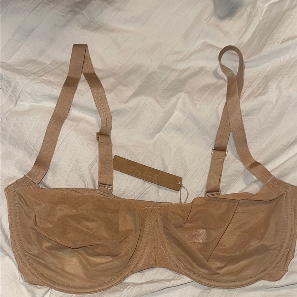 SKIMS UNLINED BALCONETTE BRA